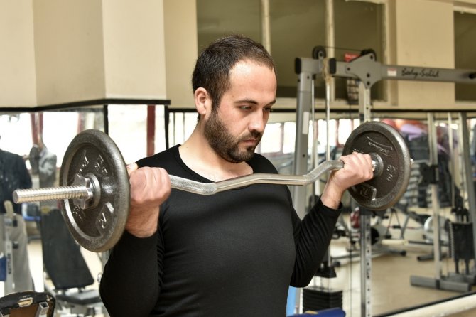 Askere Gidebilmek İçin 3 Ayda 32 Kilo Verdi