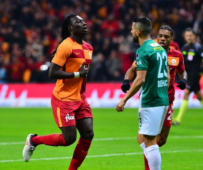 Galatasaray 1 Golle Önde