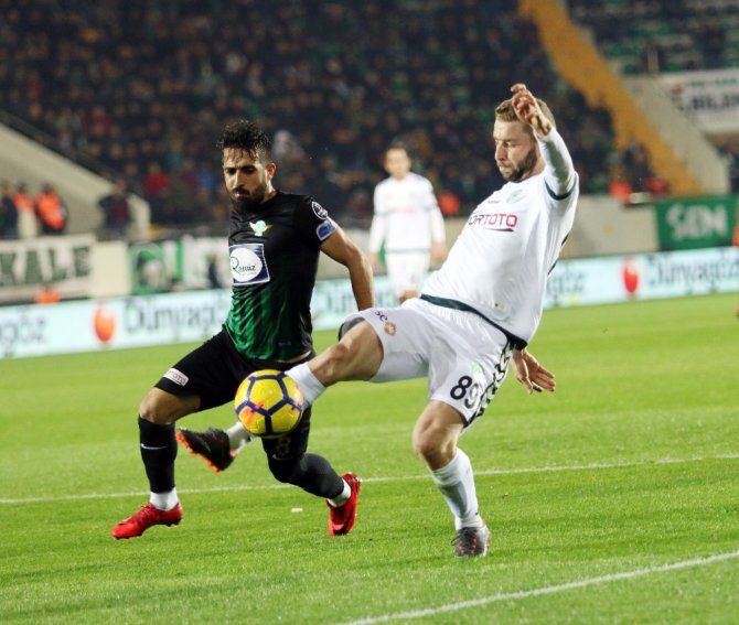İlk Yarı Akhisarspor’un Üstünlüğüyle Bitti