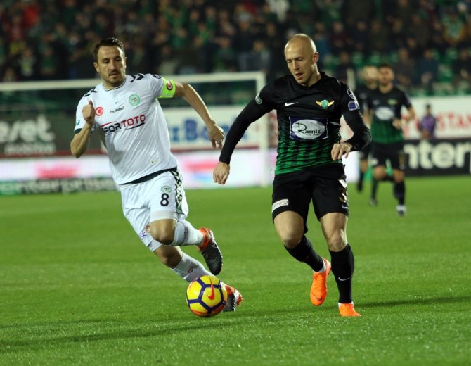 İlk Yarı Akhisarspor’un Üstünlüğüyle Bitti