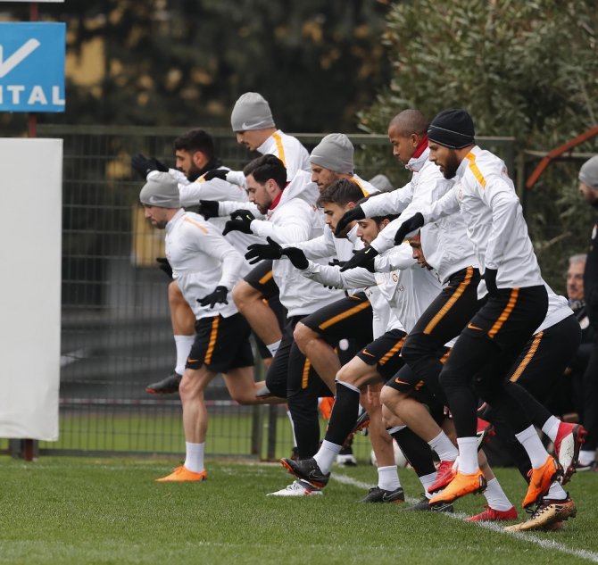Galatasaray Akhisarspor Mesaisine Başladı