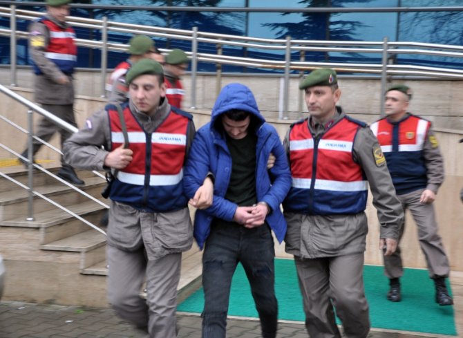 Doktoru Dövüp Ormanlık Alana Atan 2 Kişi Tutuklandı