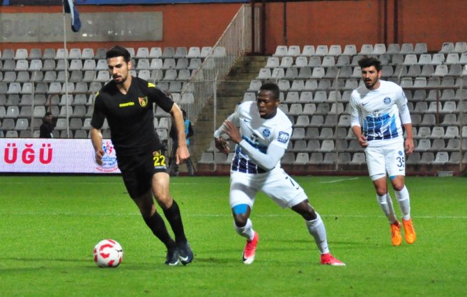 Adana Demirspor - İstanbulspor Karşılaşması Yarıda Kaldı