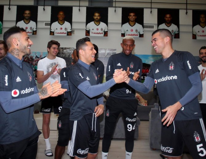Pepe 35 Yaşına Bastı