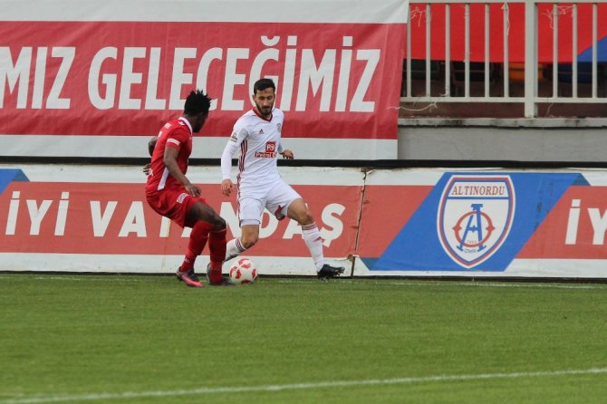 Boluspor, Altınordu’yu Gol Yağmuruna Tuttu