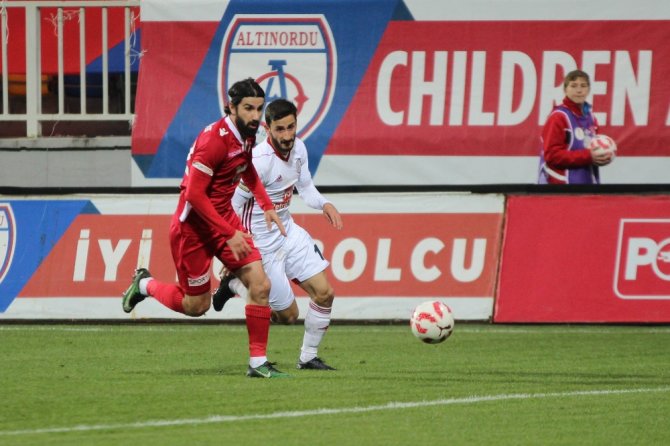 Boluspor, Altınordu’yu Gol Yağmuruna Tuttu