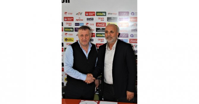 Alanyaspor’da Mesut Bakkal Dönemi