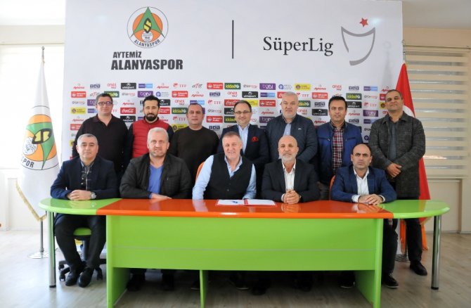 Alanyaspor’da Mesut Bakkal Dönemi