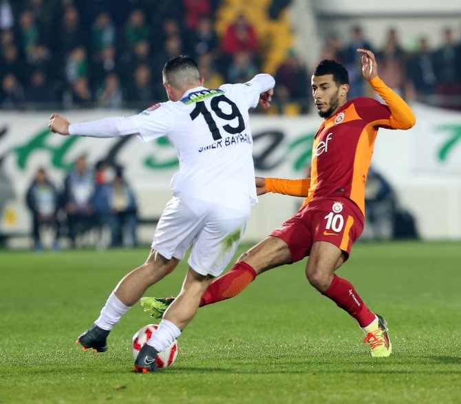 Aslan Finale Göz Kırptı