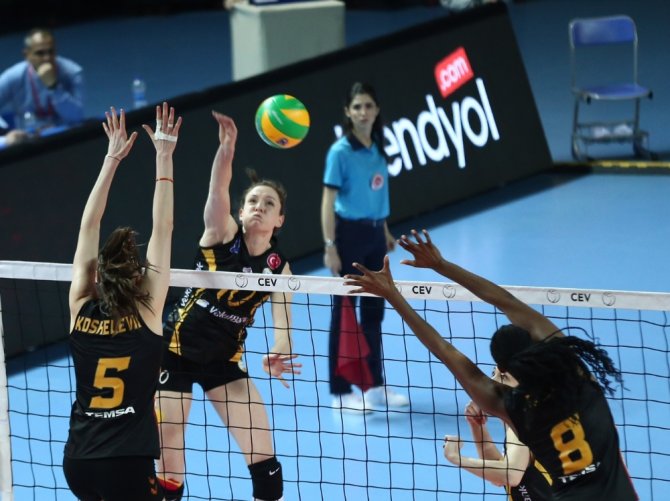 Vakıfbank Gruptan Yenilgisiz Lider Çıktı