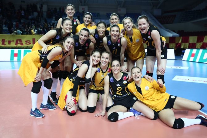 Vakıfbank Gruptan Yenilgisiz Lider Çıktı