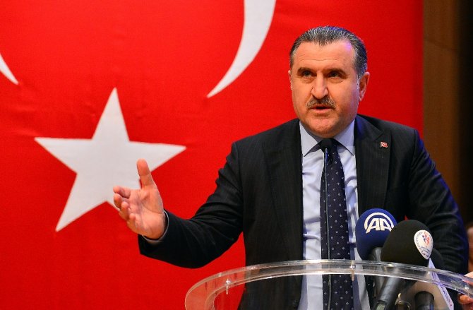 Osman Aşkın Bak, Enka Ödül Törenine Katıldı