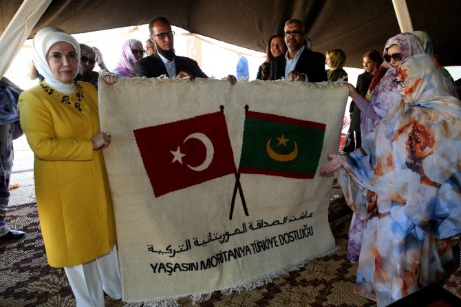 Emine Erdoğan’dan Moritanya Maarif Vakfı Okuluna Ziyaret