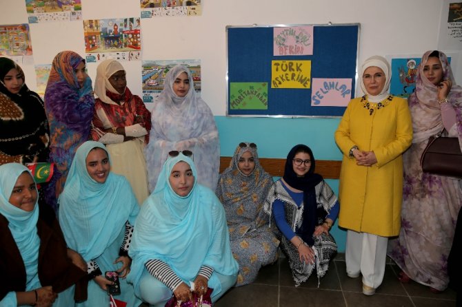 Emine Erdoğan’dan Moritanya Maarif Vakfı Okuluna Ziyaret