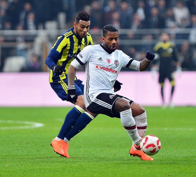 Kupadaki Derbide 4 Gol Ve 3 Kırmızı Kart