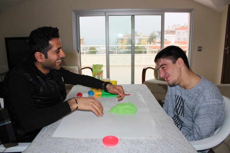 Sosyal Hayatta Otizm Eğitimi