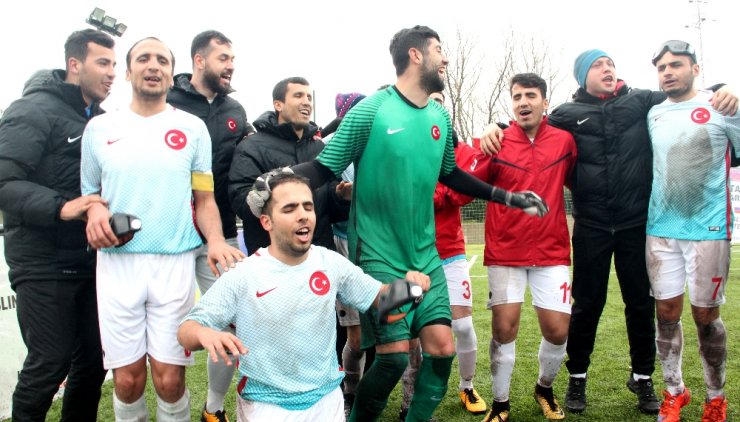 ’Sesi Görenler’, İspanya’yı Yenerek Şampiyon Oldu
