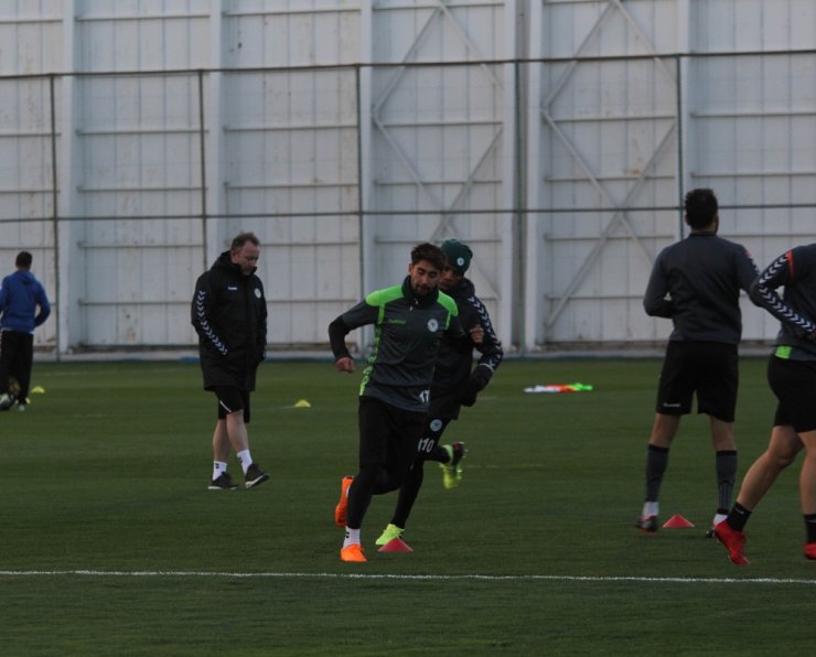 Sergen Yalçın Konyaspor’da İlk Antrenmanına Çıktı