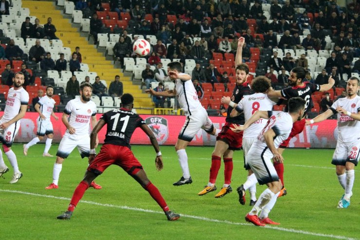 Ümraniyespor Deplasmanda Kaybetti