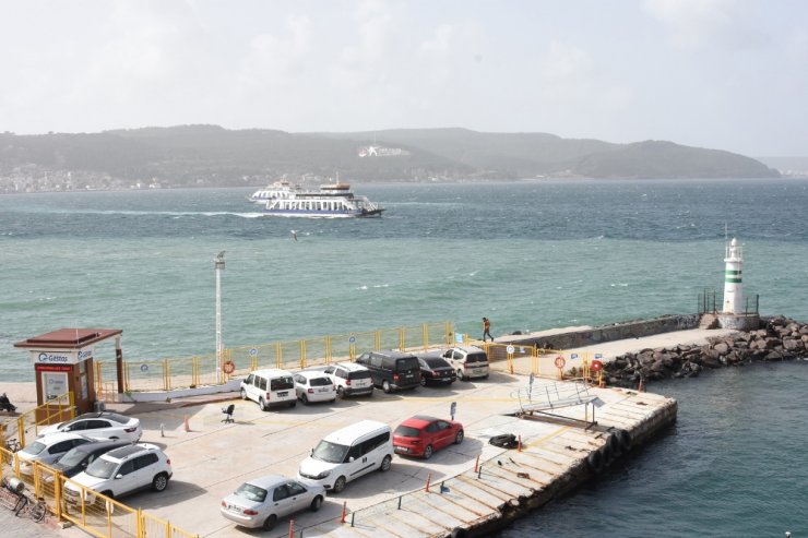 Çanakkale Boğazı’nın Rengi Değişti