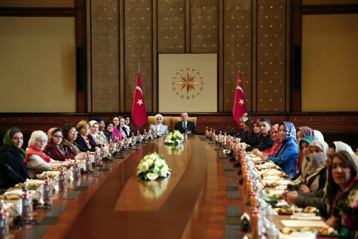 Erdoğan, ’’Vicdan Konvoyu’’ Temsilcilerini Kabul Etti