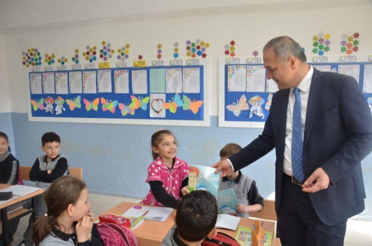 Türkçeyi Öğrenince İlk Ezberi ‘İstiklal Marşı’ Oldu