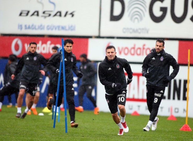 Beşiktaş Gençlerbirliği Maçı Hazırlıklarını Sürdürdü