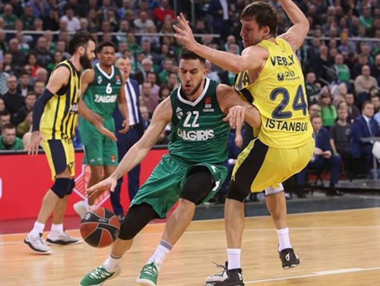 Fenerbahçe Doğuş Play-off’u Garantiledi