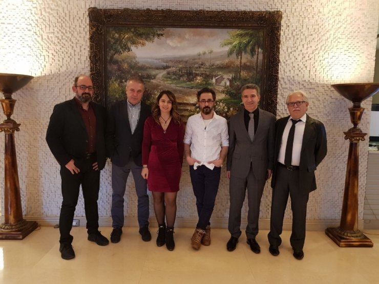 Güçlü Bir Beyin İçin Klavye Yerine Kalem