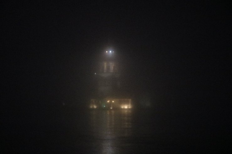 İstanbul Sis Altında
