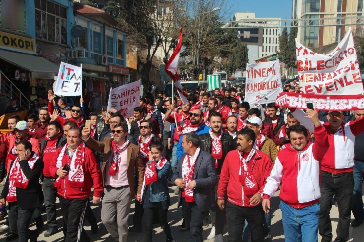 Amatör Ligde Saha İçi Ve Dışı Karıştı