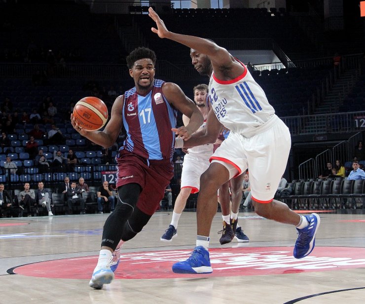 Anadolu Efes Trabzon’u Devirdi