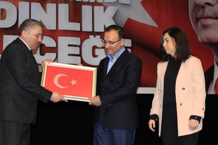 "1921 Ve 1924 Anayasaları Hariç..."