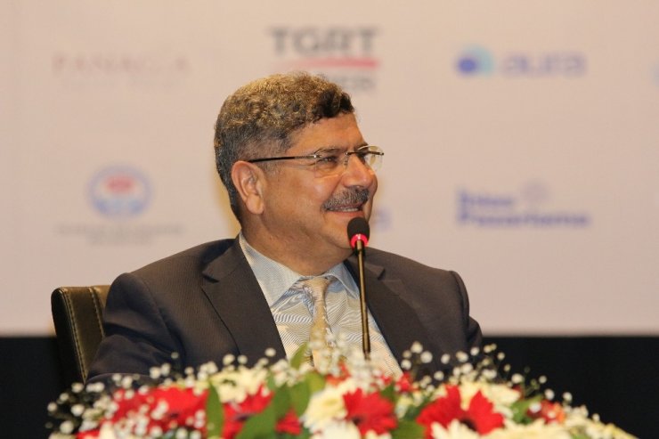 Türkiye Gazetesi Yazarları Trabzon’da Okuyucularıyla Buluştu