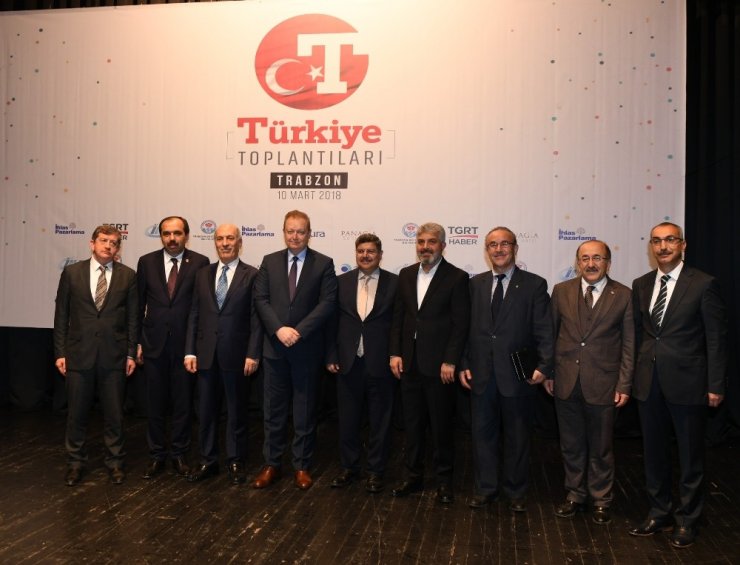 Türkiye Gazetesi Yazarları Trabzon’da Okuyucularıyla Buluştu