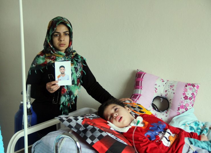 Batan Teknede Eşini Kaybetti, Oğlu Yaşam Savaşında