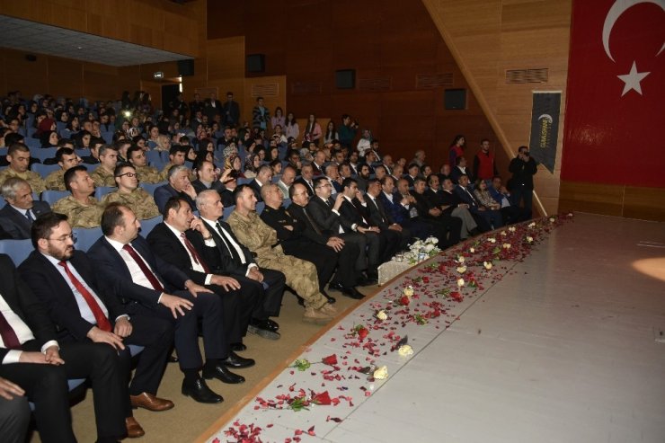 Gümüşhane’de İstiklal Marşı’nın Kabulünün 97.yıldönümü Ve Mehmet Akif Ersoy’u Anma Etkinliği Düzenlendi
