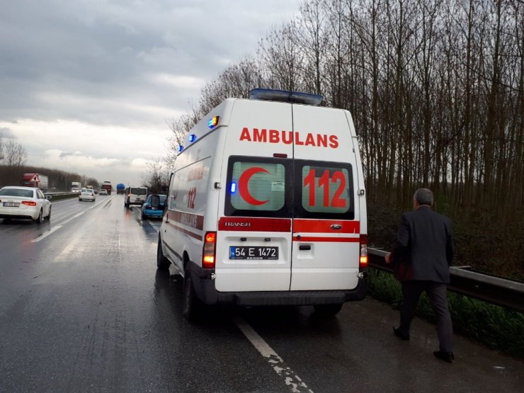 Bariyerlere Çarpan Pikap Takla Attı: 1’i Ağır 2 Yaralı