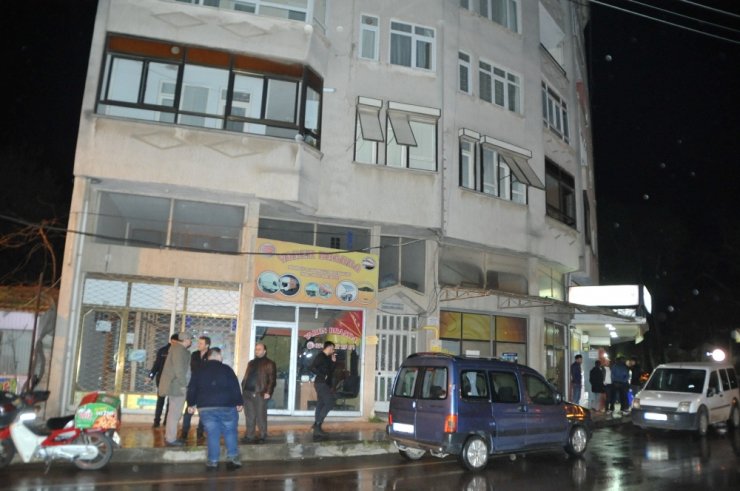 Bilgisayar Oyunu Tutkunu Genç İntihar Etti