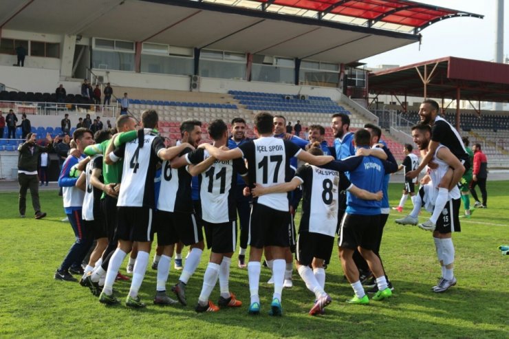 Pepe İçelspor’u Kutladı