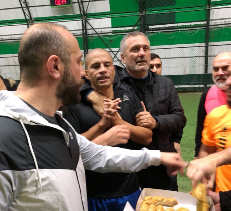Alex Halı Saha Maçında