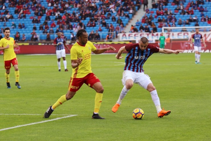 Spor Toto Süper Lig: Trabzonspor: 1 - Evkur Yeni Malatyaspor: 1 (İlk Yarı)