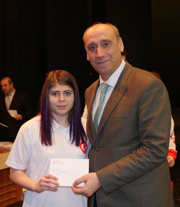 Trabzon’da 102 Bireysel Sporcu İle 8 Kulübe Yaklaşık 200 Bin Tl Para Ödülü Verildi