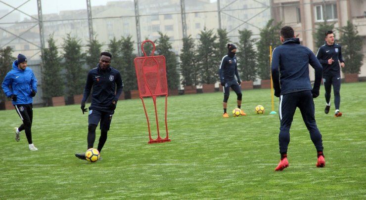 Başakşehir’de Akhisarspor Maçı Hazırlıkları Devam Ediyor