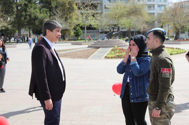 Evlilik Teklifine Başkan Şahitlik Etti