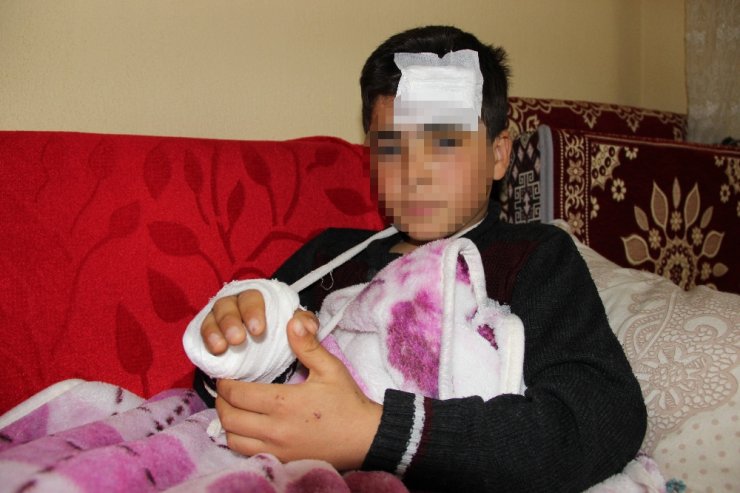 Servisten Düşen Öğrenci Ölümden Döndü