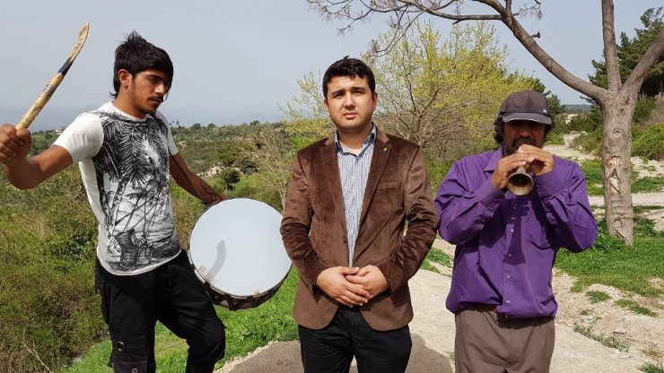 Muhtardan Afrin Marşı
