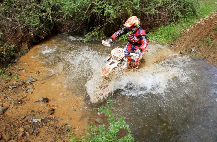 Enduro Ve Atv Şampiyonası Nefesleri Kesti