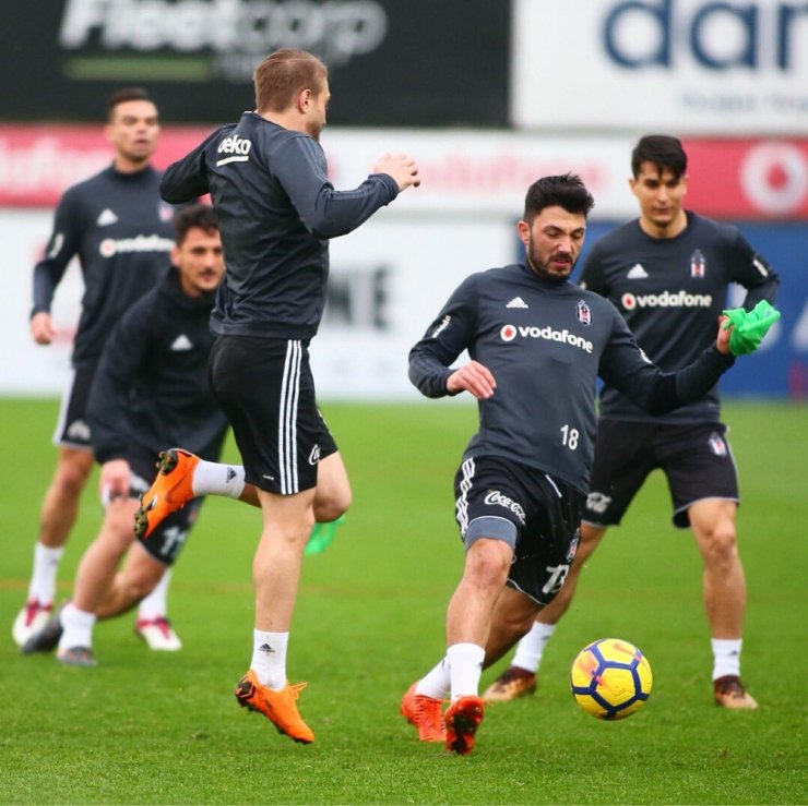 Beşiktaş 9 Eksikle Çalıştı