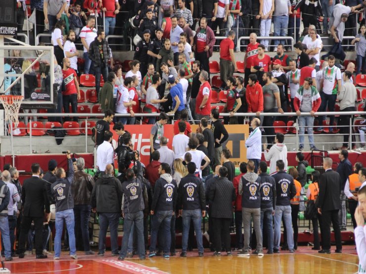 Pınar Karşıyaka: 65 – Ucam Murcia: 79